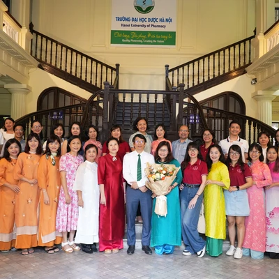 LỄ KỶ NIỆM 94 NĂM NGÀY PHỤ NỮ VIỆT NAM 20/10 ĐẦY CẢM XÚC TẠI CÔNG ĐOÀN TRƯỜNG ĐẠI HỌC DƯỢC HÀ NỘI  
